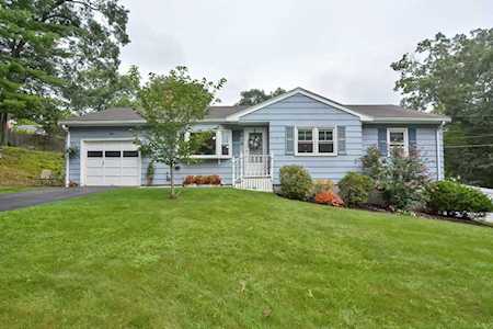 40 Henry St Northbridge, MA 01588
