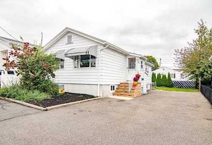 116 Lantern Rd Revere, MA 02151