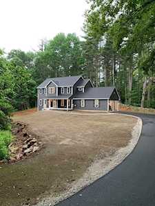 217 Brookfield Rd Sturbridge, MA 01518