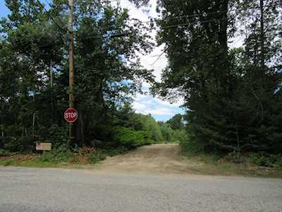 134 Yew St Douglas, MA 01516