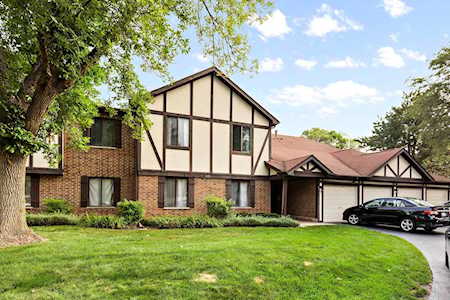 1010 E Kevin Ct #6 Palatine, IL 60074