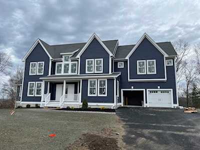 6 Blue Heron Court Westborough, MA 01581