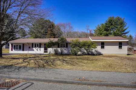 46 Melody Ln Marlborough, MA 01752