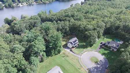 5 Prince Cir Dudley, MA 01571