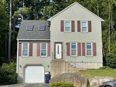 31 Jasmine Ct Dracut, MA 01826