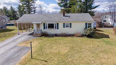 27 Warren Ave Leicester, MA 01524