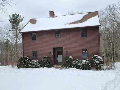 605 Dennis Whitney Rd New Braintree, MA 01531