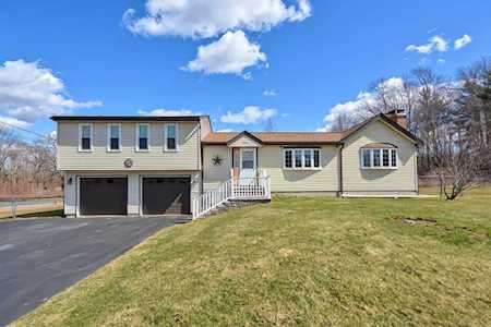 234 Federal Hill Rd Oxford, MA 01540