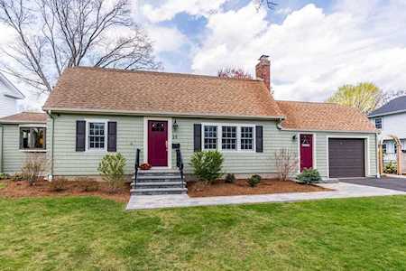 26 Cherokee Rd Arlington, MA 02474