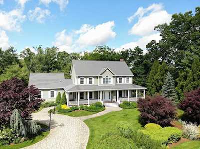 15 Jon C Barry Drive North Attleboro, MA 02760