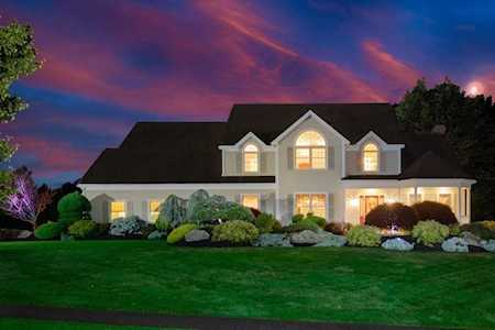 15 Anna Dr Danvers, MA 01923