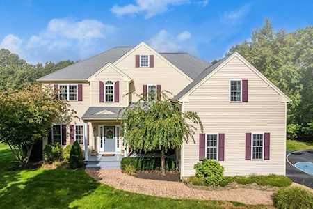 5 Summit Circle Douglas, MA 01516