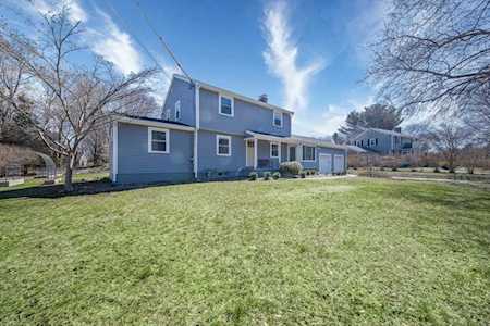 26 Old Tavern Road Wayland, MA 01778