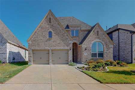 1513 Silverton Drive Lantana, TX 76226