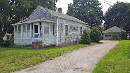 8 Henshaw Ave Attleboro, MA 02703