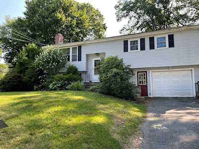 12 Dartmouth Dr Milford, MA 01757