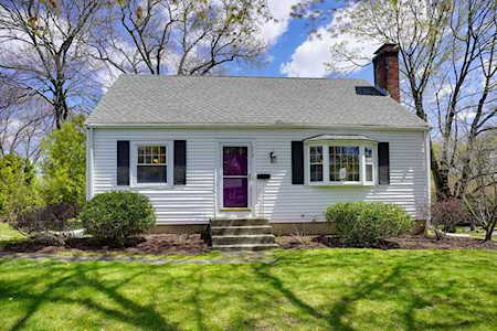 113 Lockland Ave Framingham, MA 01701