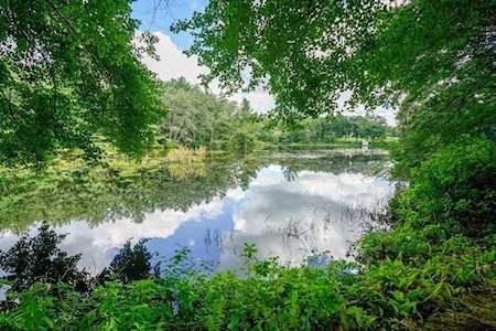 19 N Buffumville Shore Rd Charlton, MA 01507