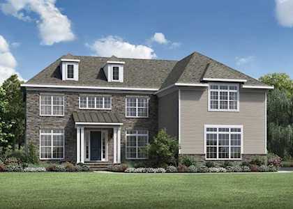 60 Chamberlain Street Hopkinton, MA 01748