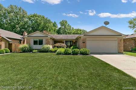 43833 Hanford Rd Canton Twp, MI 48187