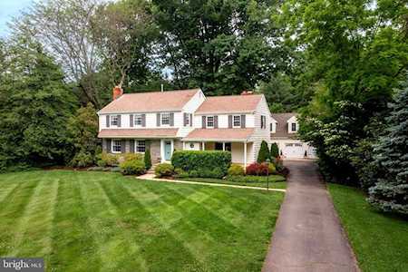 305 Westover Rd Moorestown, NJ 08057