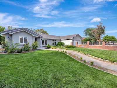 6241 Grand Teton Dr Las Vegas, NV 89131