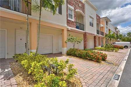 10400 SW Stephanie Way #5211 Port Saint Lucie, FL 34987