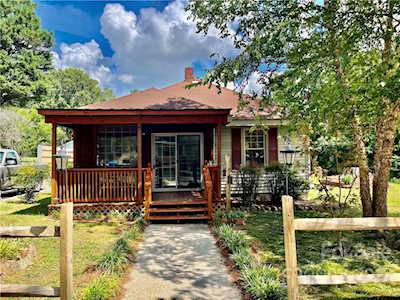 402 Edgemont St Albemarle, NC 28001