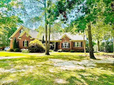 1470 Kelly Circle Grimesland, NC 27837