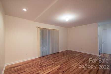 1605 Merry Oaks Rd Charlotte, NC 28205