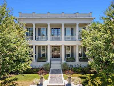 631 Island Park Dr Charleston, SC 29492