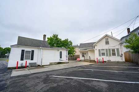 36 Douglas St Worcester, MA 01603