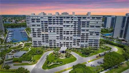 4301 N Ocean Blvd #806 Boca Raton, FL 33431