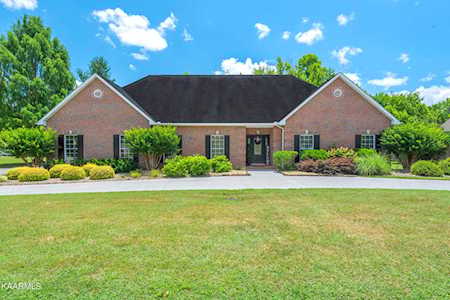 2210 Cross Creek Dr Maryville, TN 37803