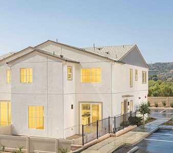 224 Woodland Place Zutano 316 Fallbrook, CA 92028