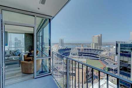 321 10Th Ave #2108 San Diego, CA 92101