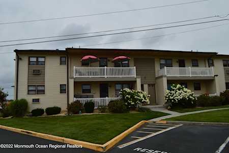 80 Wharfside Dr Monmouth Beach, NJ 07750