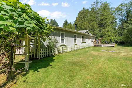 14222 NW Dolly Varden Ln Bremerton, WA 98312