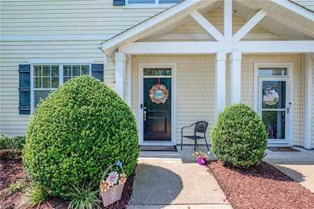 1329 Emsworth Dr Chesapeake, VA 23320