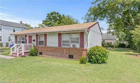 1425 Richmond Ave Portsmouth, VA 23704