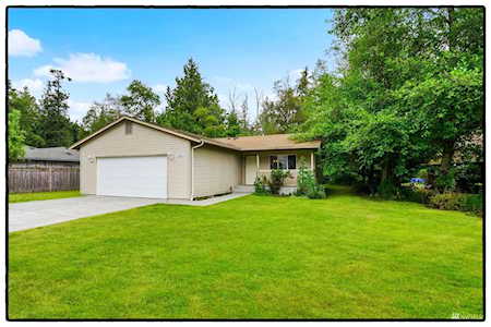 646 Muckleshoot Circle La Conner, WA 98257