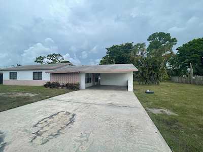 307 Broward Avenue Green Acres, FL 33463