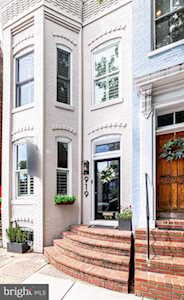 919 Cameron St Alexandria, VA 22314