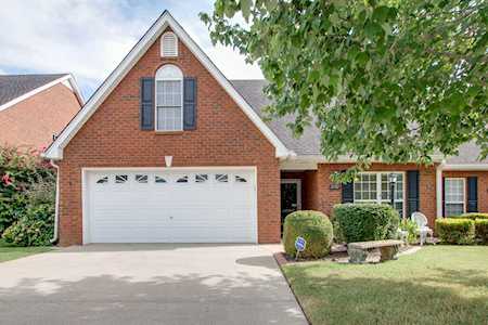 2737 Waywood Dr Murfreesboro, TN 37128