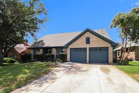 4106 Bradley Lane Arlington, TX 76017