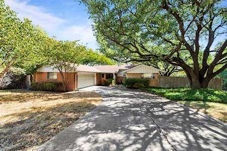 1613 Versailles Road Fort Worth, TX 76116