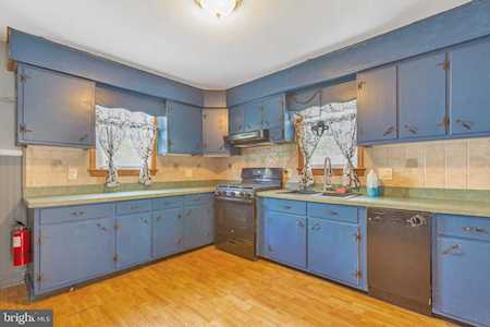 71 Shirley Ave Pennsville, NJ 08070