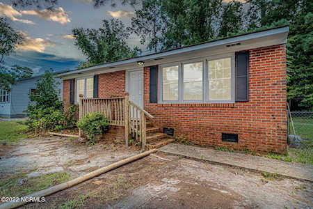 137 Zack Circle Jacksonville, NC 28540