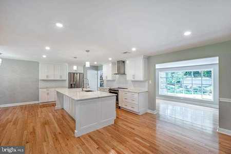 108 Brent Dr Wallingford, PA 19086