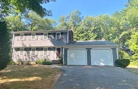 21 Heritage Hill Dr Lakeville, MA 02347